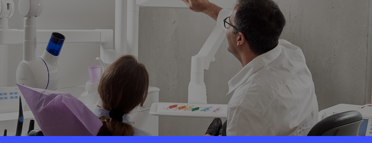 Video thumbnail: person waving in bookshelf background